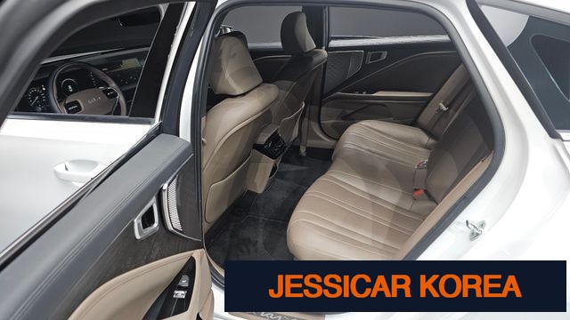 2022 Kia K8 Hybrid - Thumbnail 17