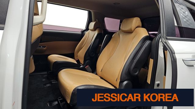 2021 Kia Carnival 4th Gen - Thumbnail 12