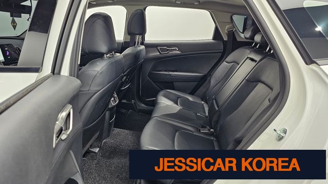 2022 Kia Sportage 5th Gen - Thumbnail 3