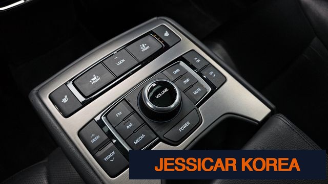 2016 Hyundai Genesis DH - Thumbnail 19