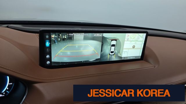 2022 Genesis Electrified G80 (RG3) - Thumbnail 8