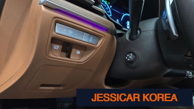 2022 Genesis Electrified G80 (RG3) - Thumbnail 13