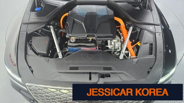 2022 Genesis Electrified G80 (RG3) - Thumbnail 17