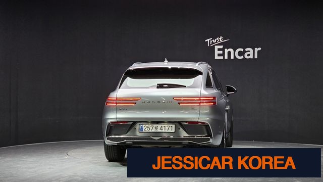 2025 Genesis GV70 - Thumbnail 6