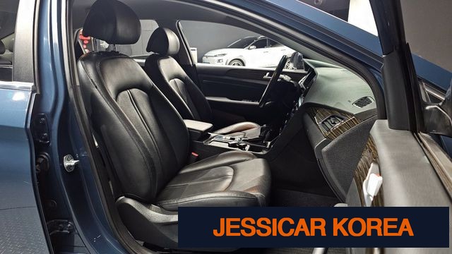 2016 Hyundai LF Sonata - Thumbnail 4