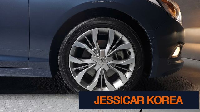 2016 Hyundai LF Sonata - Thumbnail 9