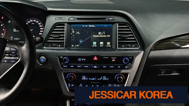 2016 Hyundai LF Sonata - Thumbnail 12