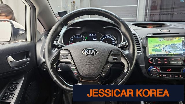 2016 Kia The New K3 - Thumbnail 9