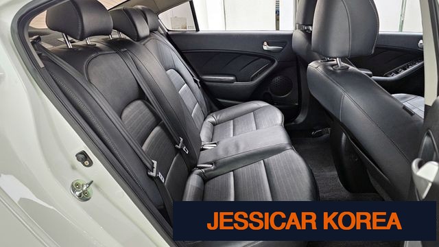 2016 Kia The New K3 - Thumbnail 12