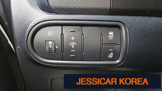 2016 Kia The New K3 - Thumbnail 17