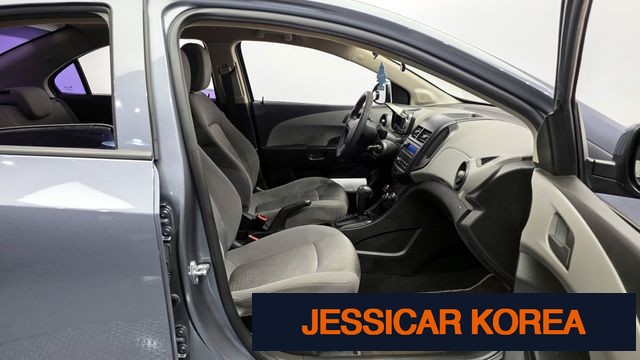 2014 Chevrolet Aveo sedan - Thumbnail 15