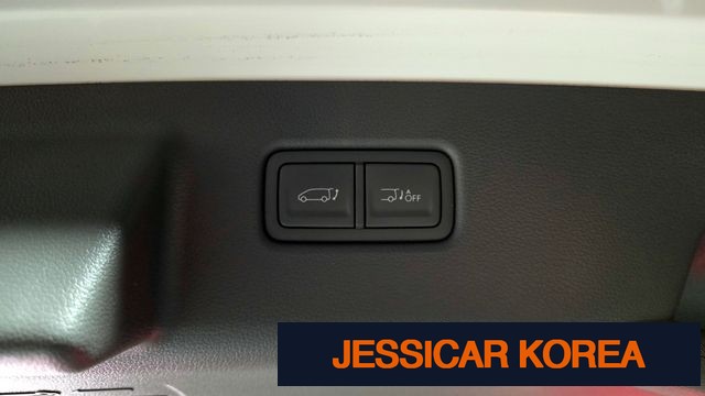 2022 Hyundai Staria - Thumbnail 10