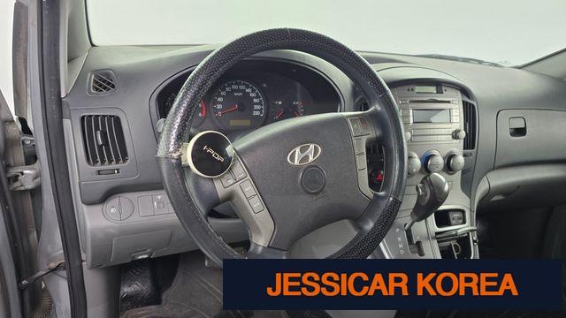 2013 Hyundai Grand Starex - Thumbnail 2