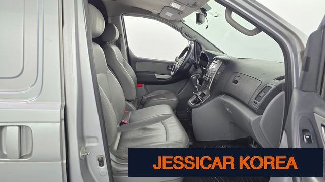 2013 Hyundai Grand Starex - Thumbnail 10