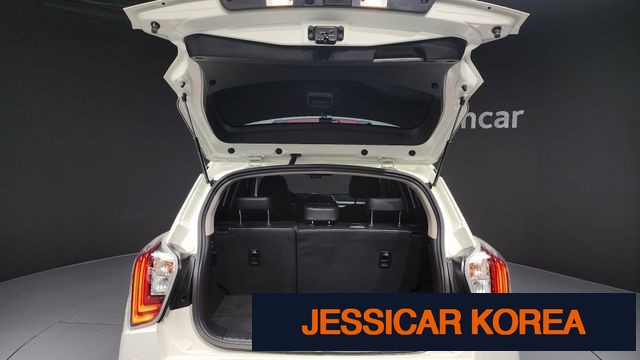 2025 KG Mobility The New Tivoli - Thumbnail 5