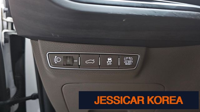 2022 Kia K8 Hybrid - Thumbnail 19