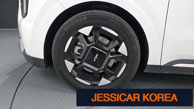 2024 Kia The New Carnival 4th generation - Thumbnail 3