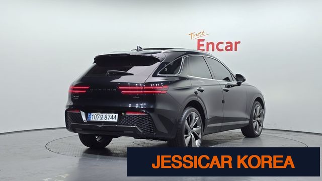 2021 Genesis GV70 - Thumbnail 2
