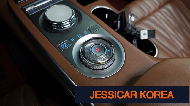 2021 Genesis GV70 - Thumbnail 16