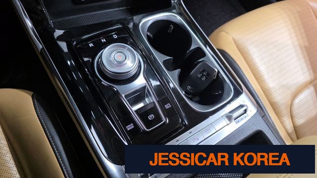 2021 Kia Carnival 4th Gen - Thumbnail 17