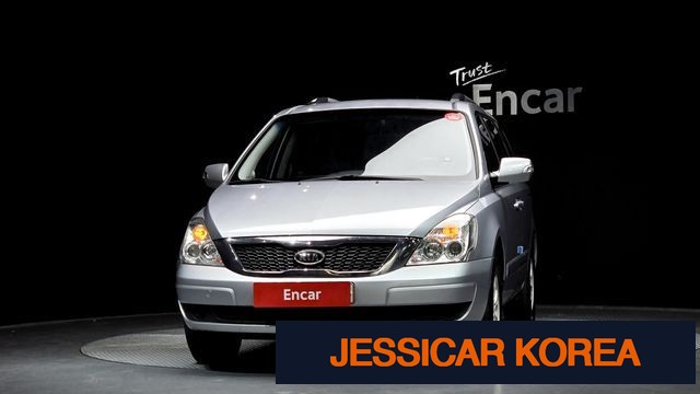 2010 Kia Carnival R - Thumbnail 2