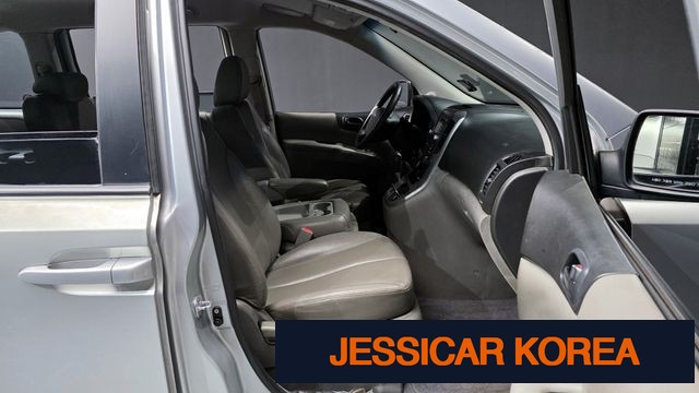 2010 Kia Carnival R - Thumbnail 5