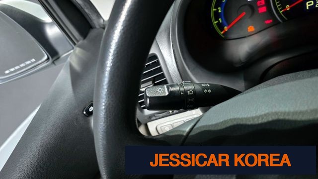 2010 Kia Carnival R - Thumbnail 19