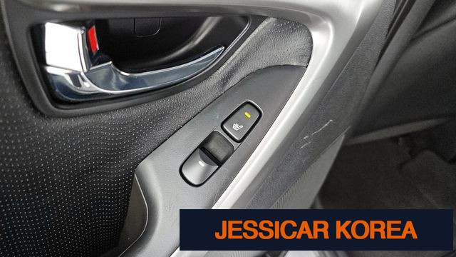 2011 Hyundai Avante MD - Thumbnail 12