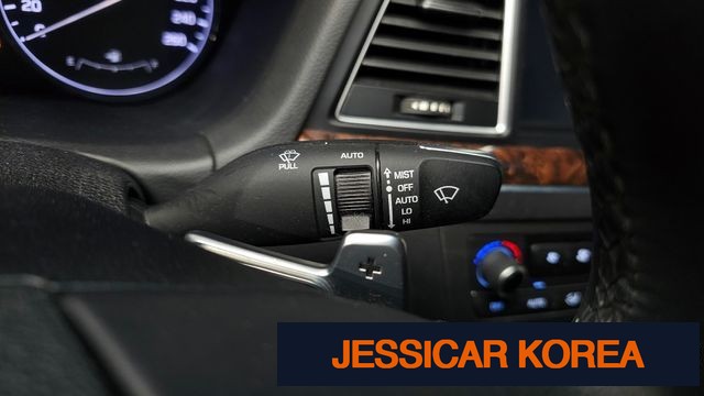 2016 Hyundai Genesis DH - Thumbnail 13