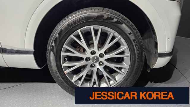 2022 Genesis GV80 - Thumbnail 11