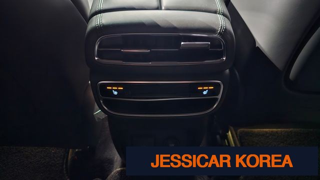 2022 Genesis GV80 - Thumbnail 16