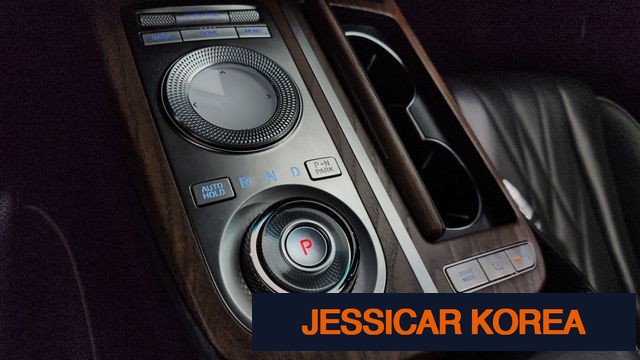 2022 Genesis Electrified G80 (RG3) - Thumbnail 9