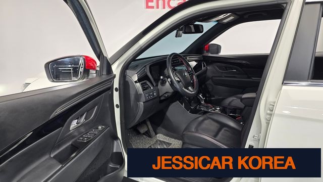 2022 KG Mobility Beautiful Korando - Thumbnail 5