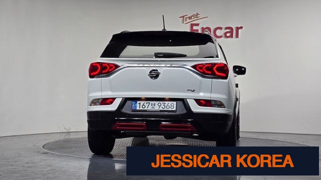 2022 KG Mobility Beautiful Korando - Thumbnail 11