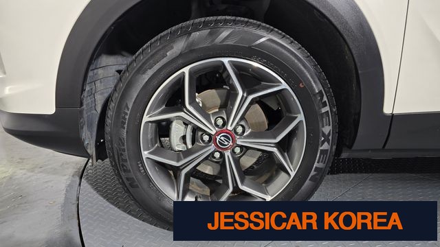 2022 KG Mobility Beautiful Korando - Thumbnail 14