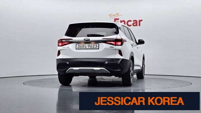 2022 Kia Seltos - Thumbnail 3