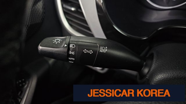 2022 Kia Seltos - Thumbnail 17