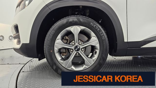 2022 Kia Seltos - Thumbnail 18
