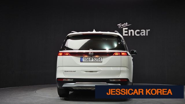 2021 Kia Carnival 4th Gen - Thumbnail 3