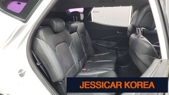 2015 Hyundai Santa Fe DM - Thumbnail 2