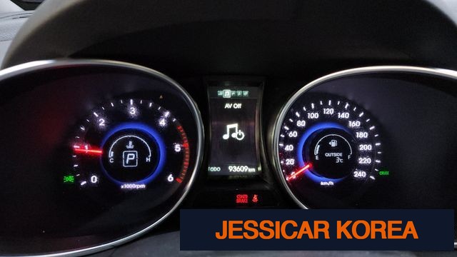 2015 Hyundai Santa Fe DM - Thumbnail 8