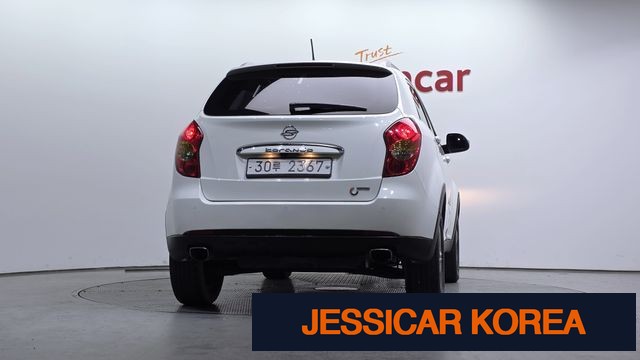 2013 KG Mobility Korando C - Thumbnail 9