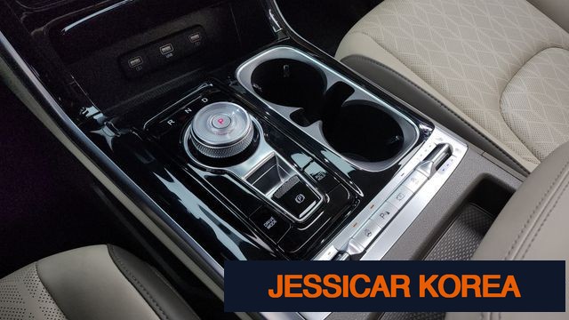 2023 Kia Carnival 4th Gen - Thumbnail 4