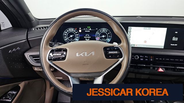 2022 Kia K8 - Thumbnail 3