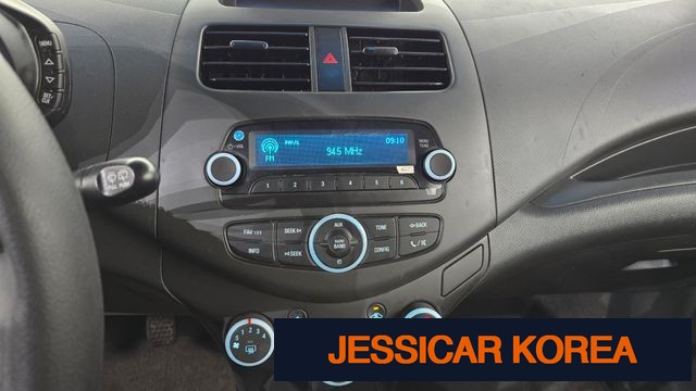 2014 Chevrolet Spark - Thumbnail 16