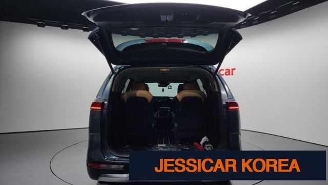 2021 Kia Carnival 4th Gen - Thumbnail 9