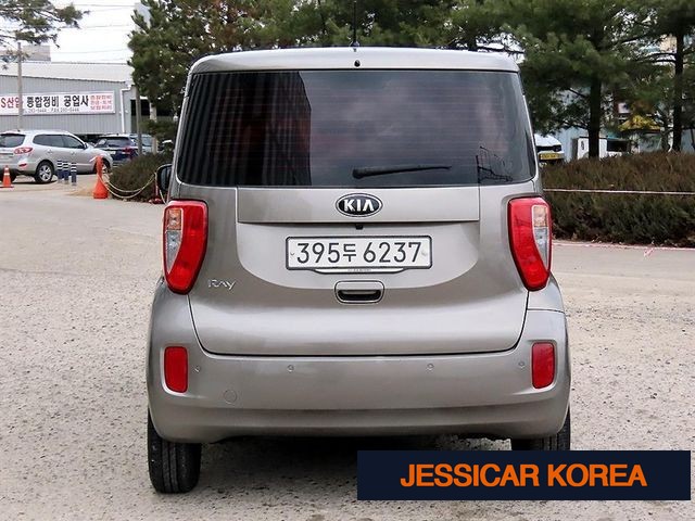 2017 Kia Ray - Thumbnail 3