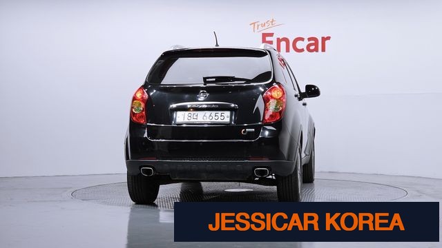 2013 KG Mobility Korando C - Thumbnail 2