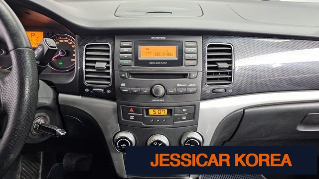 2013 KG Mobility Korando C - Thumbnail 8