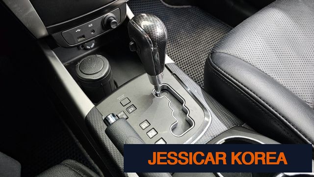 2013 KG Mobility Korando C - Thumbnail 10